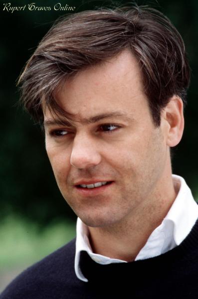 jejemato's tweet photo. Look at him over the years... #RupertGraves // Happy birthday Silver Fox! #greetingsfromIndonesia https://t.co/Osuiq8xhj9