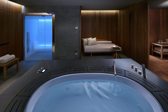 TheGuiltyMag's tweet photo. Mandarin Oriental five stars Hotel finally opens in Milan https://t.co/V2fz4RRjyW https://t.co/WtGopMZ8NN