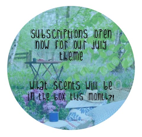 MatchboxCandles's tweet photo. Our boxes are packed with beautiful handmade candles ready to be sent out- 4 days left to subscribe to July! #subbox https://t.co/I4G5LufHmL
