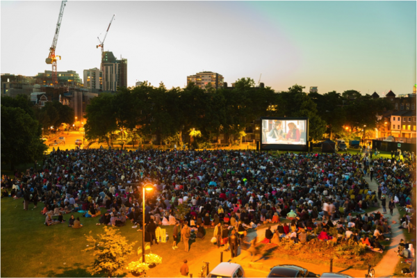BrokeinLondon1's tweet image. 🎥 Free pop-up cinema by @VauxhAllOne at the Vauxhall Pleasure Gardens every Tuesday in July! bit.ly/297mHAS