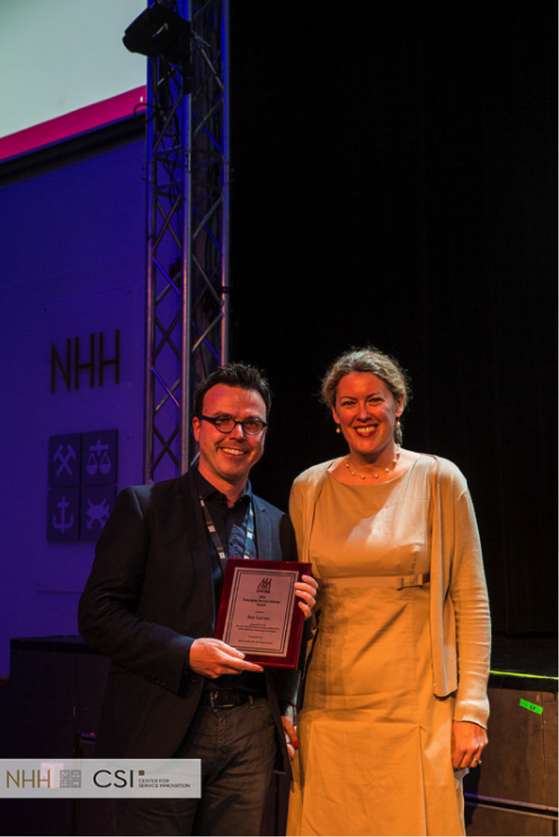 sabine_benoit's tweet photo. Again my heartiest congratulations to @BartLariviere for winning the #servsig emerging scholar award #frontiers2016 https://t.co/VAul80jBF9