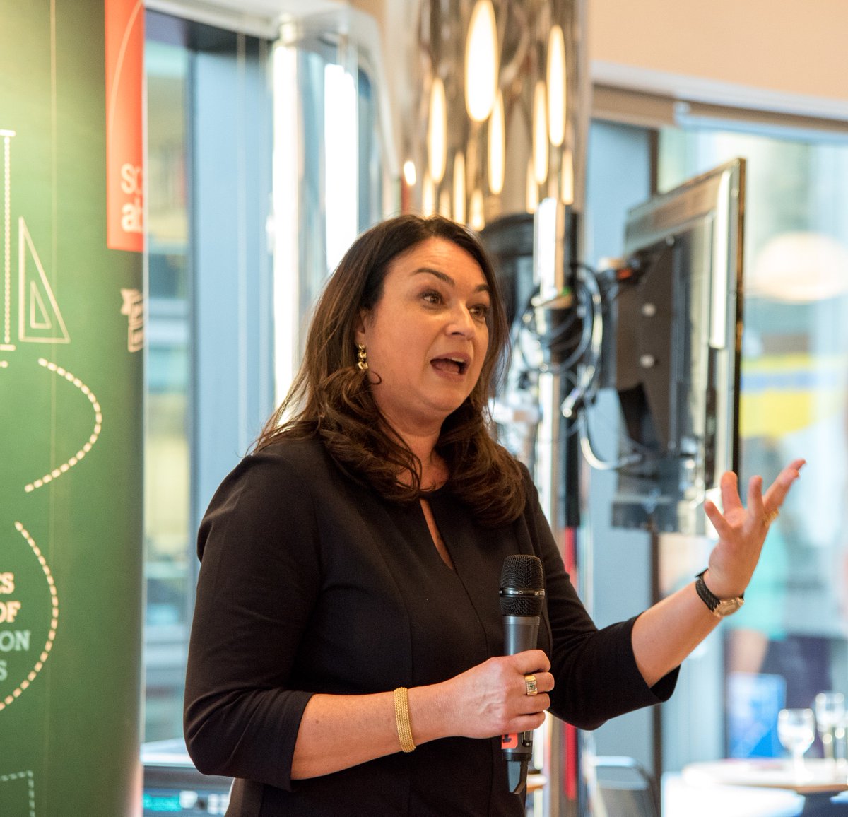 TSDigi's tweet photo. The #SALDN launch photos are up! Thanks again for celebrating with us 😀🍾🏢 https://t.co/tuevkTQfjA #internalcomms https://t.co/sHXtK3NPZO
