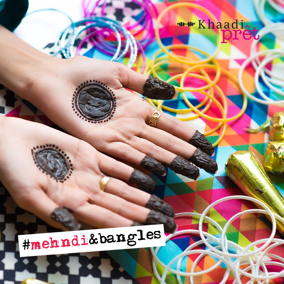 Khaadi's tweet photo. Retweet if you are going to get #MEHNDI and #BANGLES with your friends! #ChaandRaatEssentials https://t.co/VlGpIGEz5w