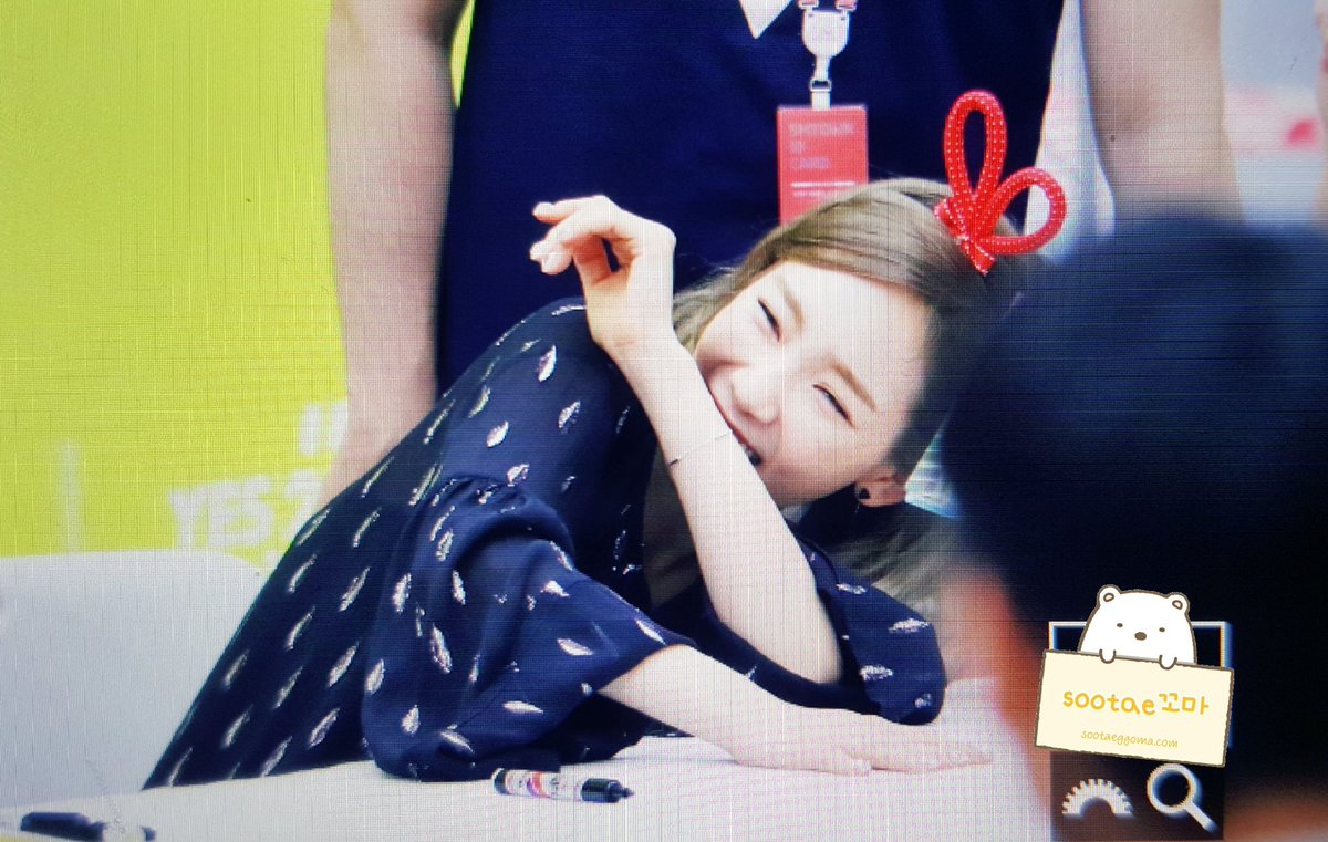 [PIC][30-06-2016]TaeYeon tham dự buôi fansign đầu tiên cho "Why" vào tối nay CmM4kxTUsAAfq6K