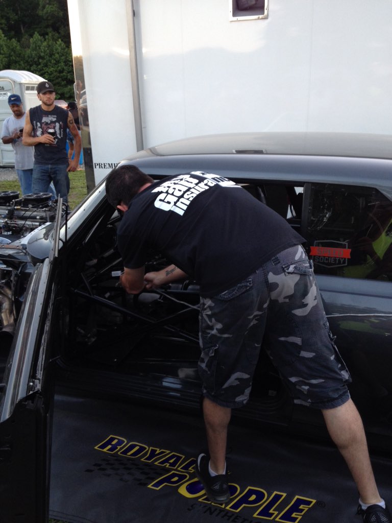 _hottle_'s tweet photo. Daddy Dave an his badass Nova #Goliath2.0 https://t.co/0kHrghxuj5