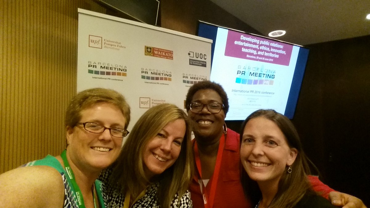 jrstrauss's tweet photo. Getting ready for our panel at #BCNPR6! #academicselfie https://t.co/MFn3wu43Cr