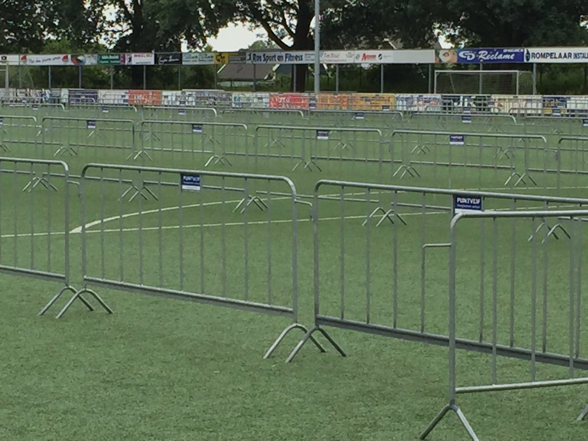 De wisselzone wordt opgebouwd.