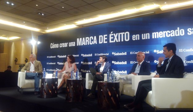 mkdirecto's tweet photo. Autenticidad, pensar en el cliente y toque humano, claves de una marca de éxito #ECSabadell https://t.co/GiN90xslsU https://t.co/YUkwRAwIUV