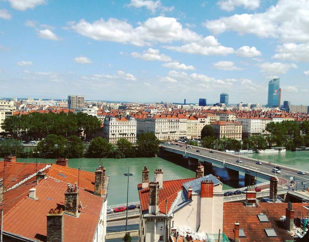 secretsdelyon's tweet photo. 🔸Vue sur Lyon...🔸
#aucoeurdelyon
#monlyon #lyonnais #lyon #villedelyon #igerslyon #onlyly… https://t.co/E4XKq3wcOH https://t.co/RRZ0IZ2tDc