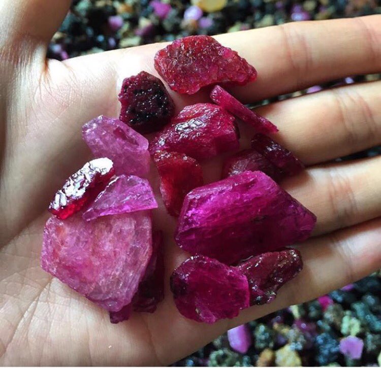 CopiaGroup's tweet photo. Love this pic from @qmin_magazine taken in the @gemfields ruby mines in Mozambique #Copiaclient #Ruby #Gemfields https://t.co/rMSMbjTQYo