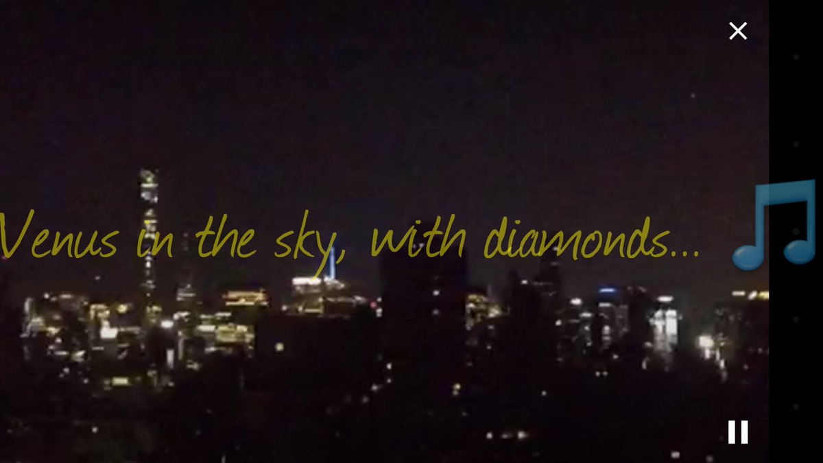 KathyTweetsX's tweet photo. @RonWaxman β½ NYC from the rooftop: Venus in the sky πππ #skipforgood https://t.co/TY7YviCUNF