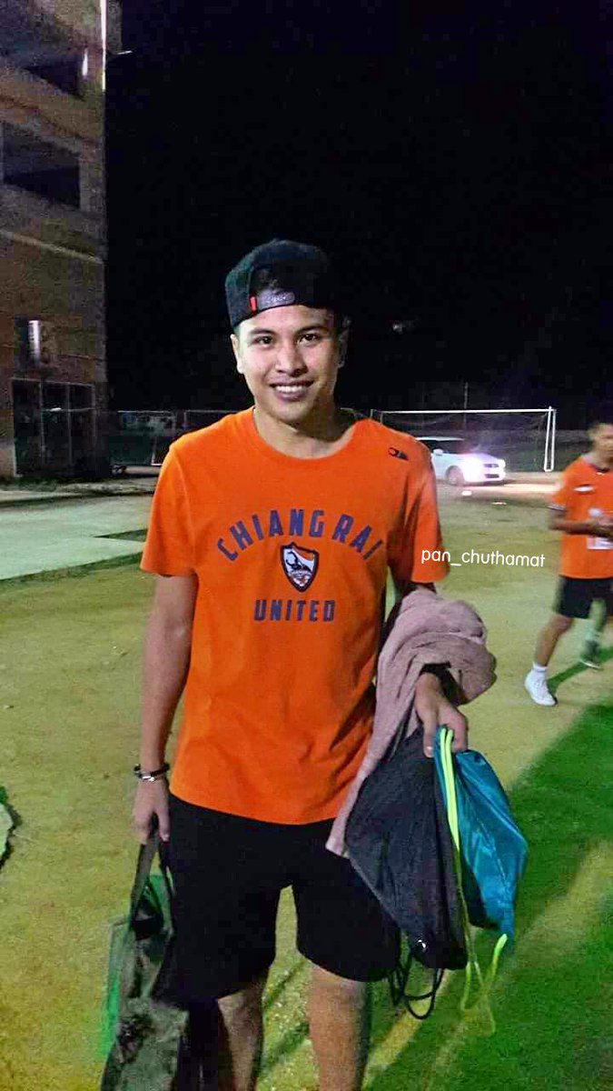 PcrbnZ's tweet photo. สู้ๆน้าาาาพี่นิว คิดถึงเสมอนะคะ  ✌
#TP38 #ฐิติพันธ์ 
📷 พี่แพน 🙏 https://t.co/w1z1TiiaEF