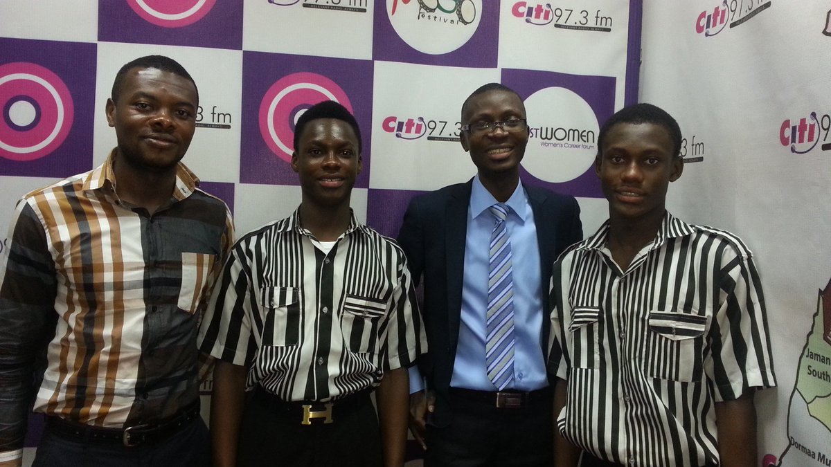 Citi973's tweet photo. .@benkoku with the winners of the #NSMQ2016. https://t.co/eiySGl2n2f