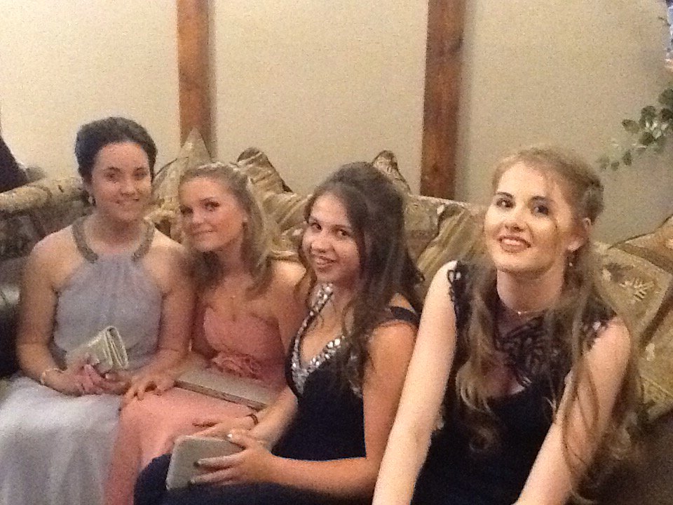 RHSCProm's tweet photo. #schooldays #friends #RHSCProm2016 https://t.co/ch5F8u0ysX