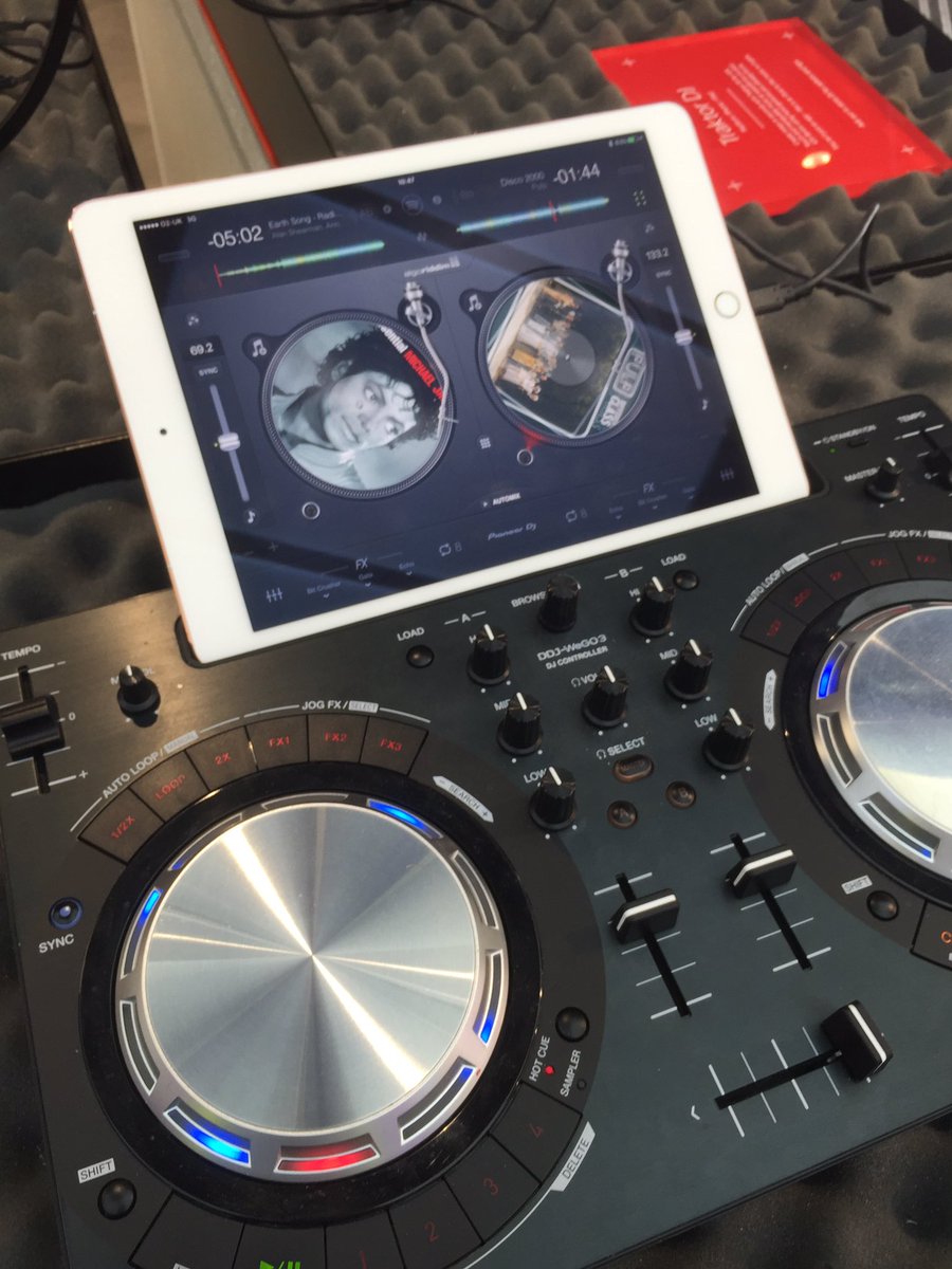 KenO2SuperGuru's tweet image. #O2manchestermarketst Any requests? DJ Workshops also available