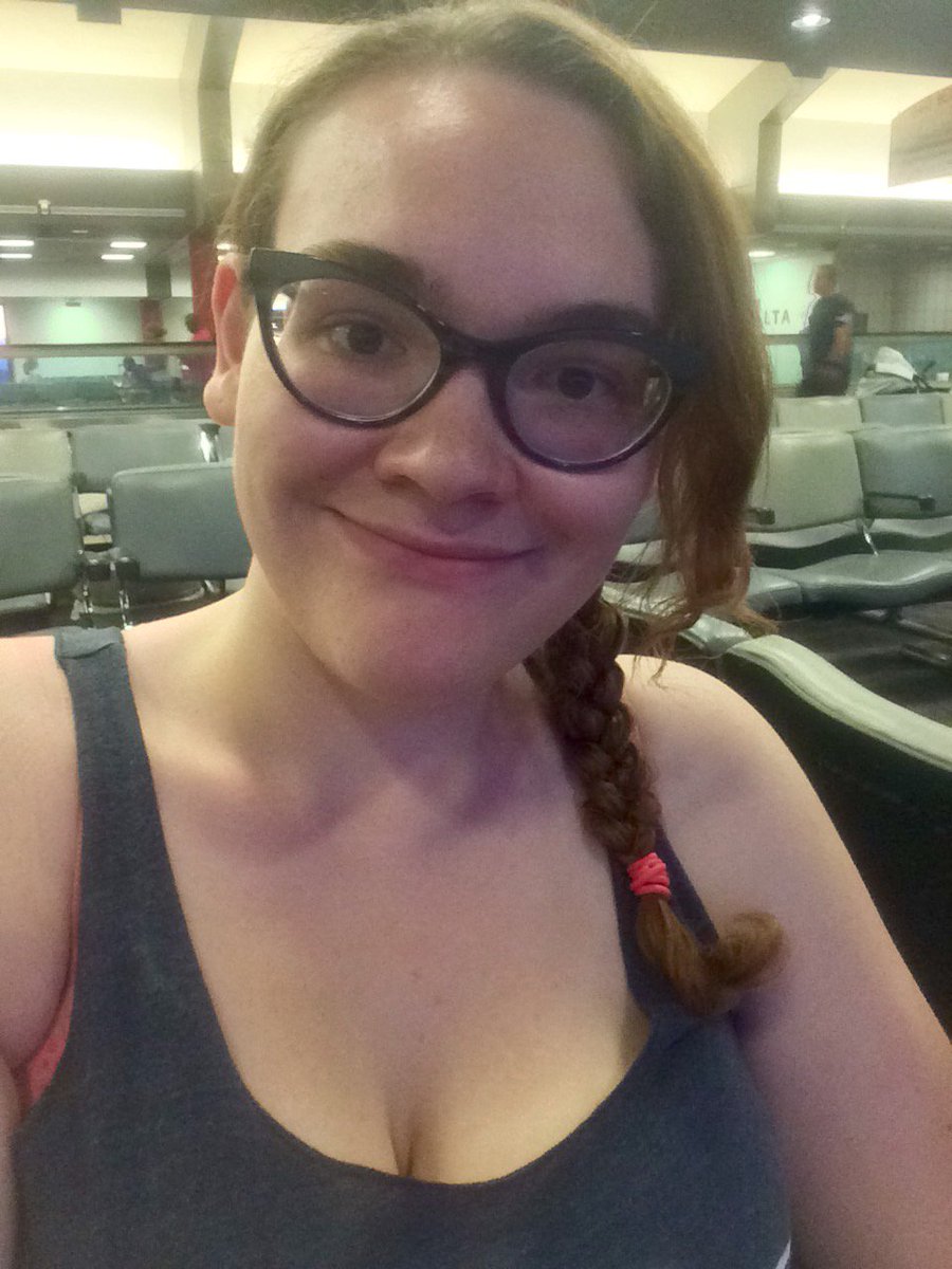 imjustallnerves's tweet photo. Watching the sunrise while I wait for my flight to Miami. What a great way to start #dreams2acts <3 https://t.co/8ac5FN0Y3n