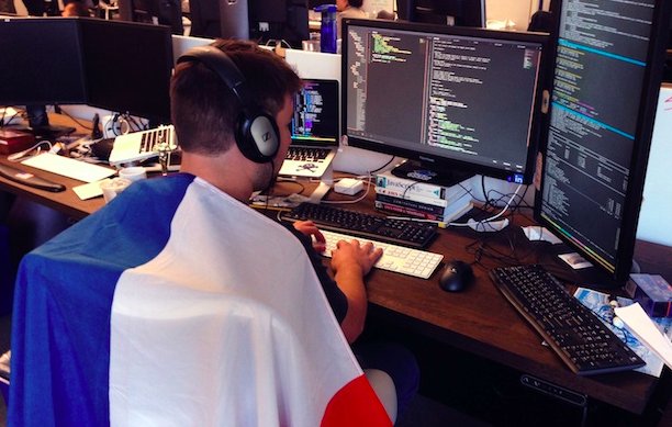 ca_france's tweet photo. "On arrivera pas à faire #DevOps si on ne retient pas nos développeurs en France" @DeloitteDigital #DevOpsConnection https://t.co/gD1EhVPM7f