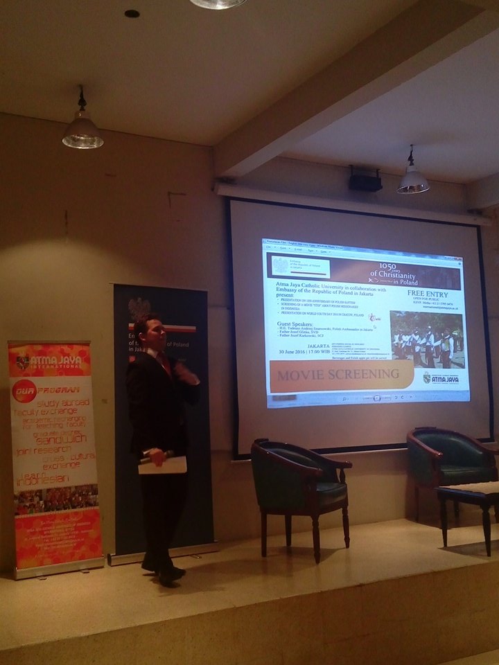 Cezary Filipek from <a href="/PLdiIndonesia/">PL Embassy Jakarta</a> give a speech about the christianity in Poland and missionary in Indonesia