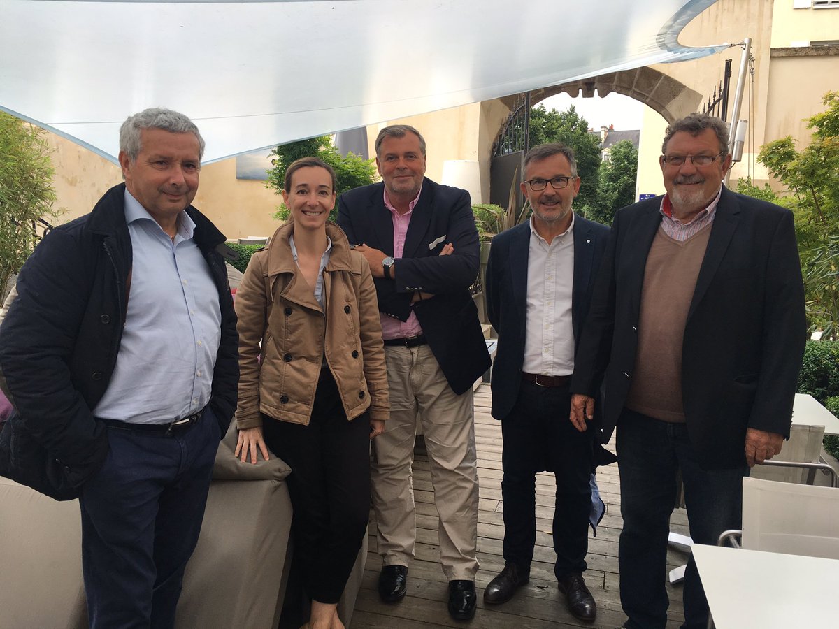 besnier_tvr's tweet photo. Dernier enregistrement dela saison du Plan de table @TVR35 @cottereau_v @charlescompa1 @michelduthoit #didiergorneau https://t.co/siLH7XWnnX