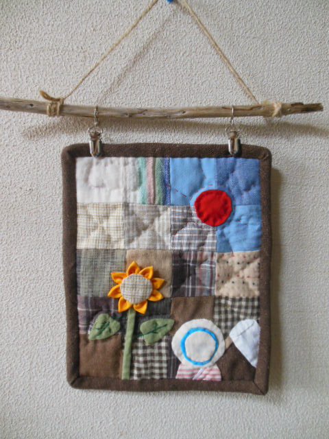 夏のミニタペストリー　作ってみた