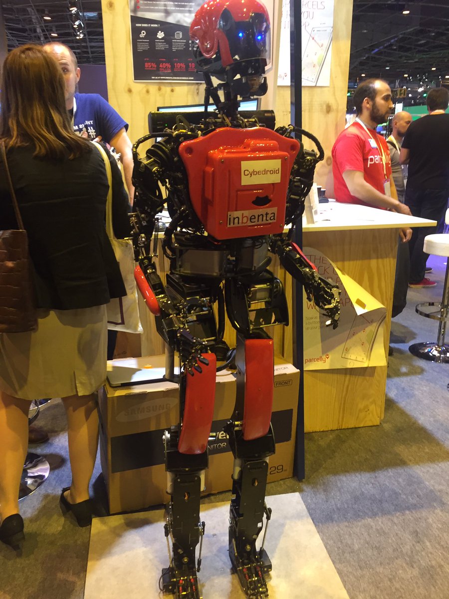 I_Mous's tweet photo. @VivaTech #Cyberdroid #Robotics https://t.co/8GwqfVht5F