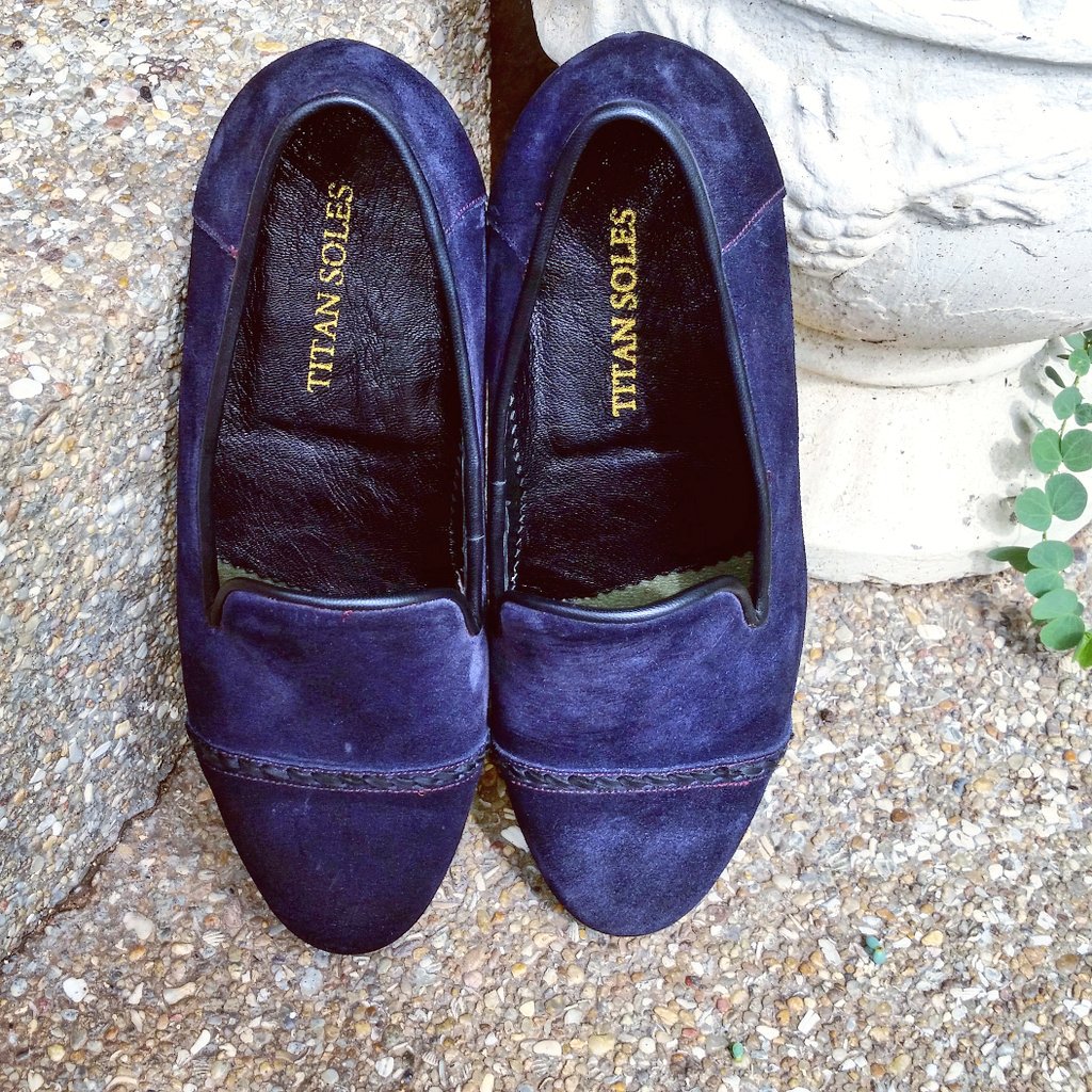 TitanSoles's tweet photo. Loafers & Boots. Place your Orders for Bespoke pairs. #TITANSOLES #RULETHEWORLD https://t.co/XE3SwfjXex