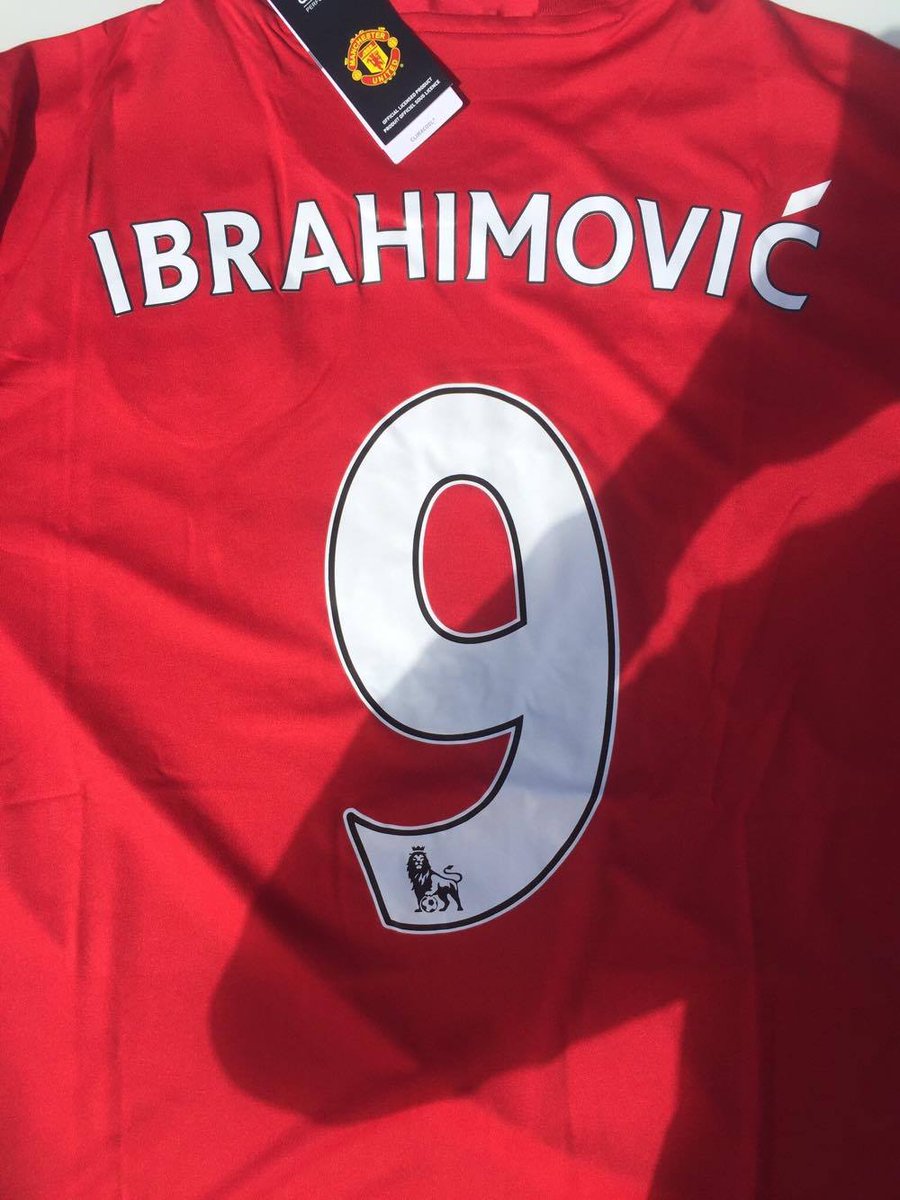 SportSatu Jersey Replika Man United Dengan Nama Ibrahimovic
