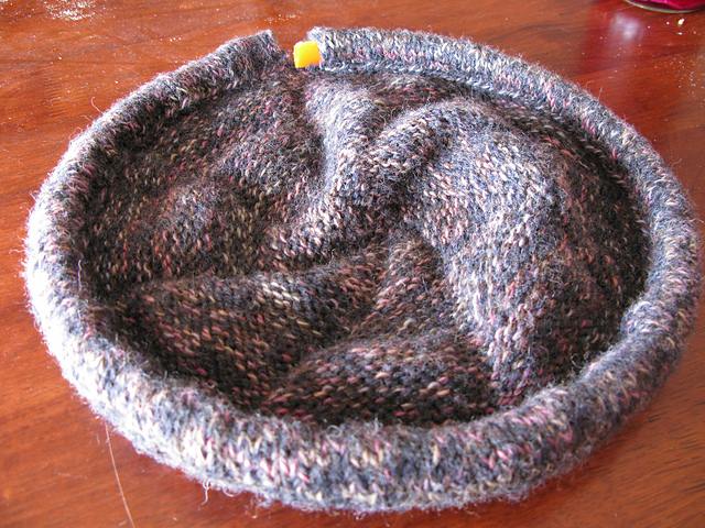 fad_patterns's tweet photo. Felted Knitting Patterns for Game Night Fun! #feltedfrisbee #SnugglebuggKnits  https://t.co/SAsUZuZ0J9 https://t.co/VvOqs9Hh1A