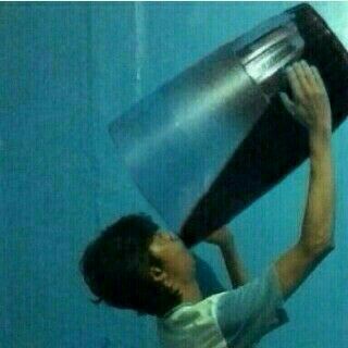 Dahulukan berbuka dengan kopi beroohh :-D