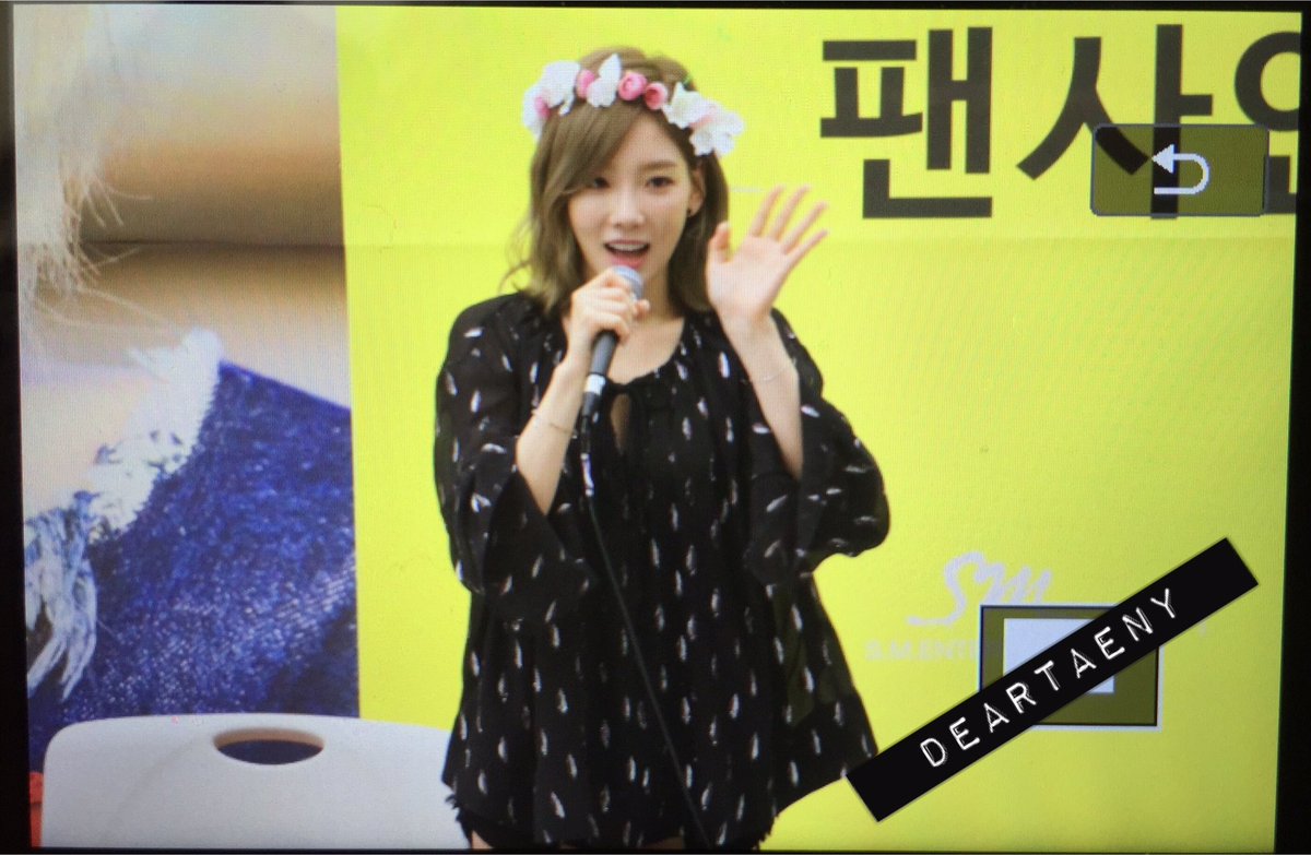 [PIC][30-06-2016]TaeYeon tham dự buôi fansign đầu tiên cho "Why" vào tối nay CmMg03HVEAARg_O