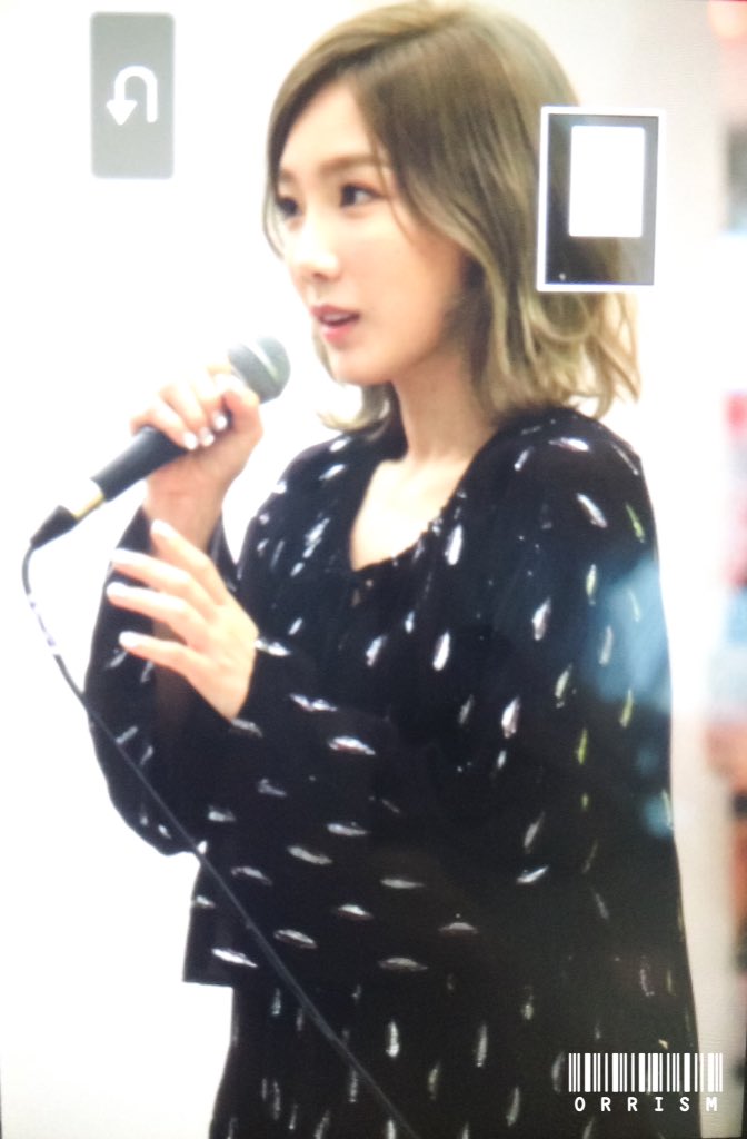 [PIC][30-06-2016]TaeYeon tham dự buôi fansign đầu tiên cho "Why" vào tối nay CmMi6CIUsAAKwk_