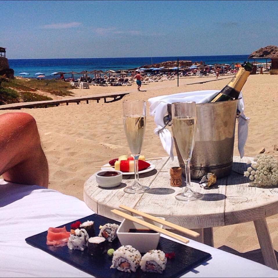 LoveSensatori's tweet photo. #TBeach #Sensatori #Ibiza #Calatarida https://t.co/L0ziDPmd6C @insotelresorts @insotel_group https://t.co/RJKpcNISj5