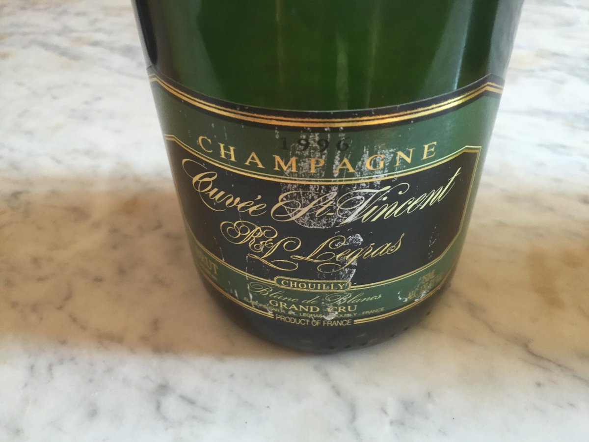 passettoancona's tweet photo. Fine ed elegante da un #millesimo eccezionale, ecco Champagne “Cuvée St-Vincent” 1996 by #RLLegras, a #pranzo https://t.co/7Wq7KuIwls #vi…