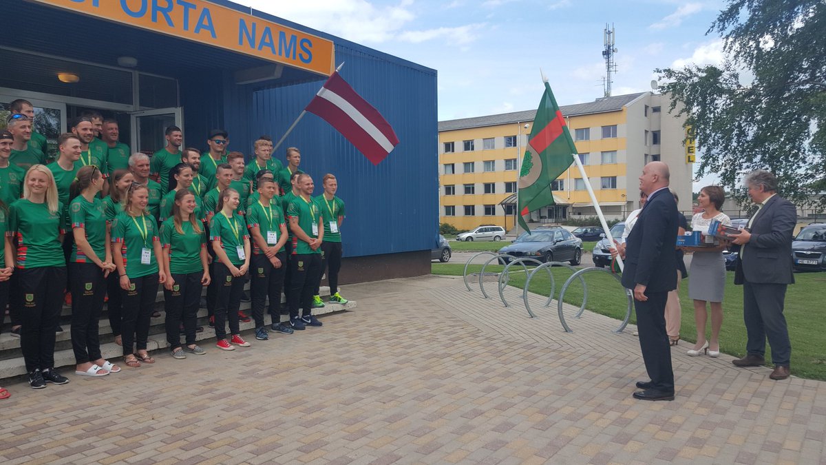 Talsu_novads's tweet photo. Šodien uz Latvijas IV olimpiādi Valmierā ar veiksmes vēlējumiem pavadām Talsu novada lieliskos sportistus https://t.co/PbPdrYVC4e