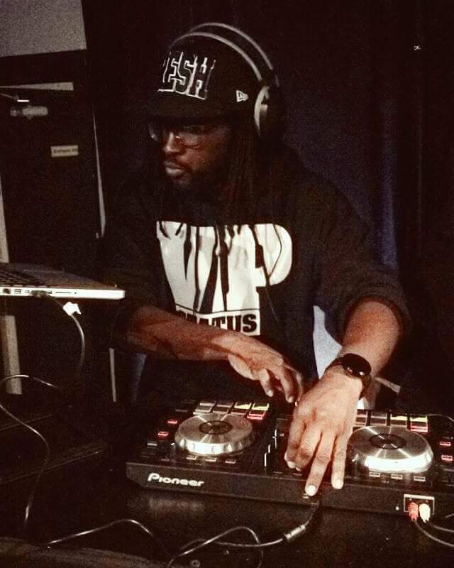 BetterBlendsEnt's tweet photo. Average is boring ๐ฏ Follow https://t.co/BMEYK4yYjJ #BetterBlendsEnt #DJ #the6 https://t.co/AJmnbPBREM