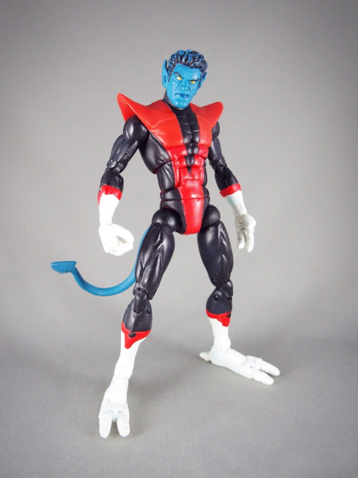マーベルレジェンド　ナイトクローラー Amazon.com: Marvel Legends Series Nightcrawler, X-Men Comics