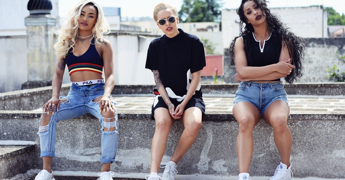 officialroyston's tweet photo. THE VIDEO IS HERE!!!! CHECK IT OUT NOW!! https://t.co/KlMFXmyftZ … #stoosheletitgo 📢📢📢 @Stooshe https://t.co/3KkvSY4Ewd