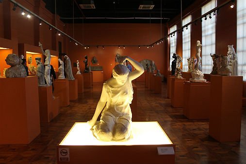 ABSCBNNewsLife's tweet photo. Admission to the National Museum now permanently FREE of charge, including its museums nationwide | via @natmuseumph https://t.co/p5Pr4Eul2r