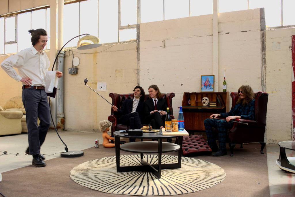 Buzz catches up with Glasgow band Sweaty Palms ahead of their new release. buzzmag.org/2016/06/introd…