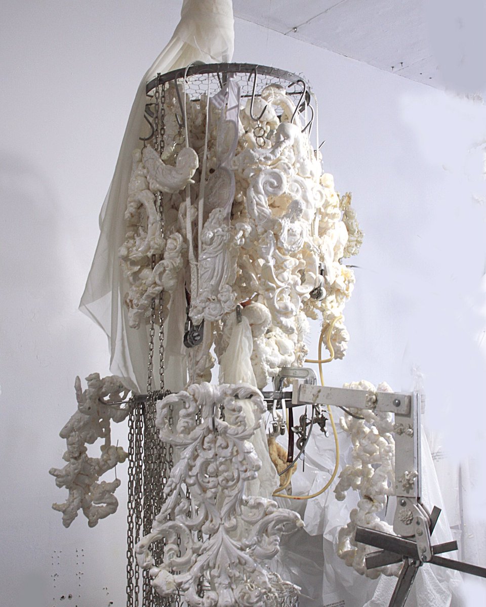 pablogl_art's tweet photo. #silk #lamp hanging soon in #Border2016 at #starttspacegallery https://t.co/BQA5dqxfQe