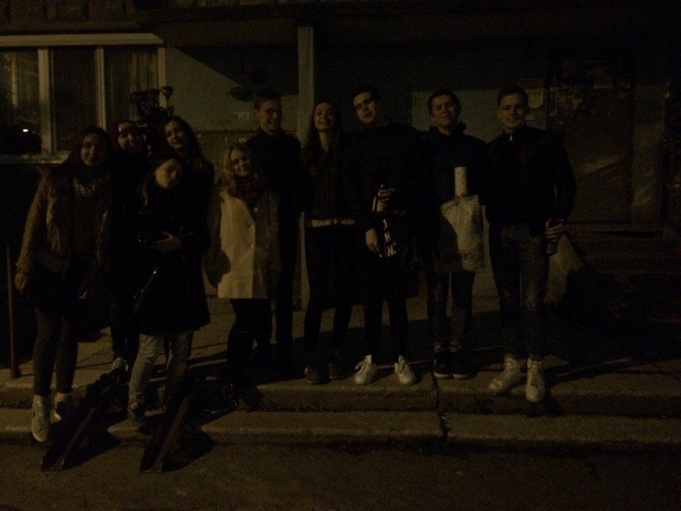 lizaputrova's tweet photo. с долгожданной восемнахой, Пупсень
теперь чекушки в к/б продадут, не взирая на рост 
любим ❤ #банда89 https://t.co/hvXkKRcECg