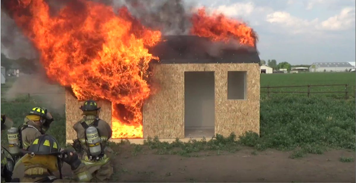 Streamline_Ent's tweet photo. Watch as @Air_Krete foam #insulation withstands the heat and flames of a fire >> https://t.co/yiJyOT658c  #fireproof https://t.co/vA7ipbeZWd