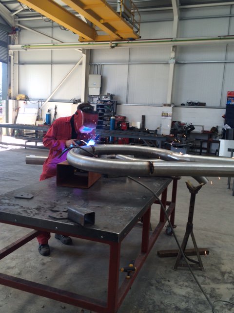 We were commissioned by AB Ports, Hull to fabricated the Sheepshank Knot Sculpture for Greenport, Hull