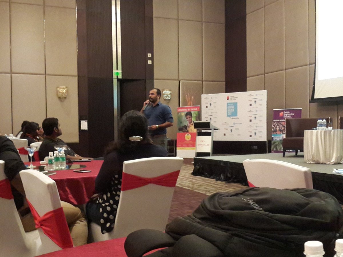 kochazhi's tweet photo. @Andrine_Mendez #saltmangotree man #smdaykochi https://t.co/znJpxDIDDq