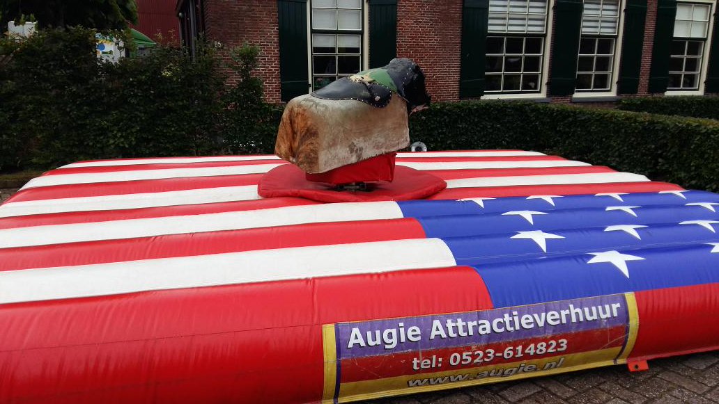 nunspeetib's tweet photo. Zomerborrel @MolenDeDuif  goed bezocht ! #Nunspeet https://t.co/KfkoN4HPNx