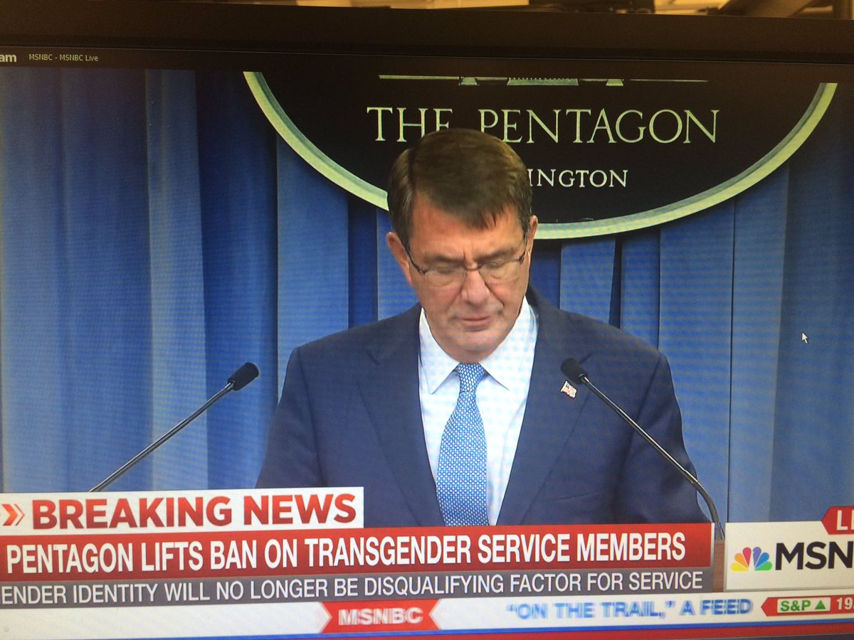 JulieFineTX's tweet photo. Effective immediately, transgender people can serve openly @NBCDFW https://t.co/U4lPYxW4va