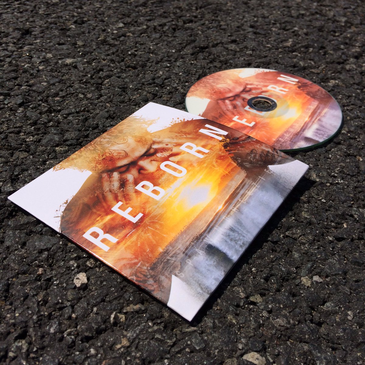 Press4Less's tweet image. Full color sleeve, full color disc for @SPAWNBREEZIE #Rebirth