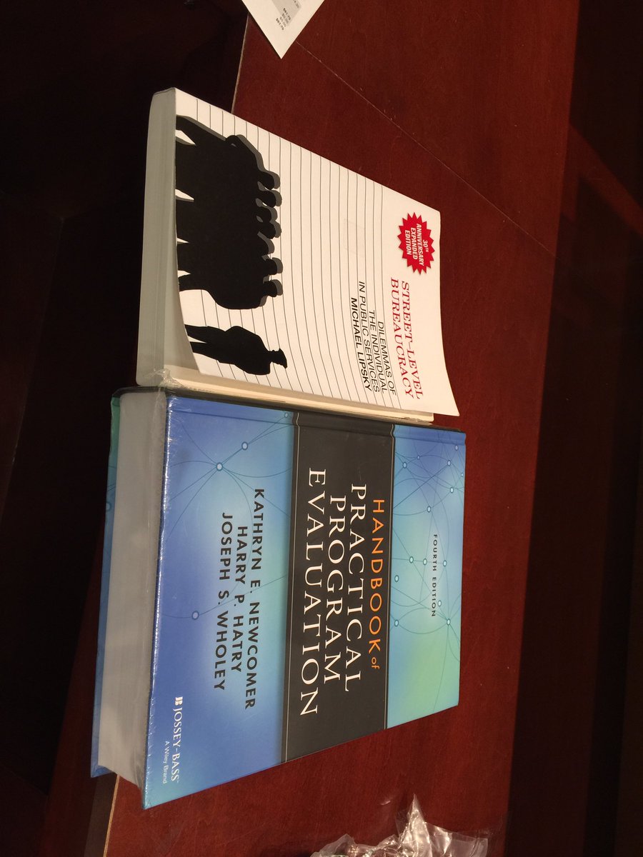 RDashford's tweet photo. Let the grad school learning begin. #TeamMSW https://t.co/ty5OsjoQHO