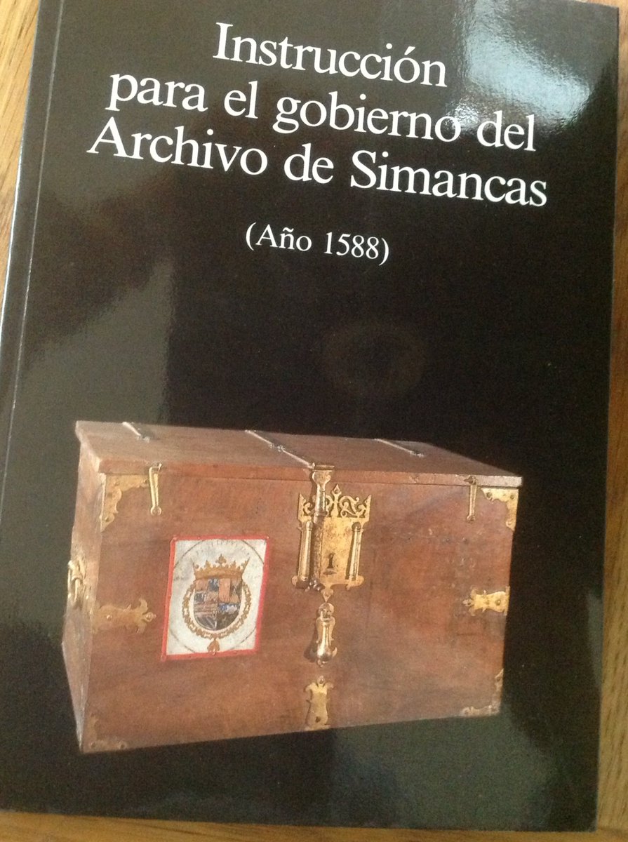 livuniLUCAS's tweet photo. Life vastly improved by this landing on my doormat - #Philip2 #rey papelero https://t.co/40pPrgdeju