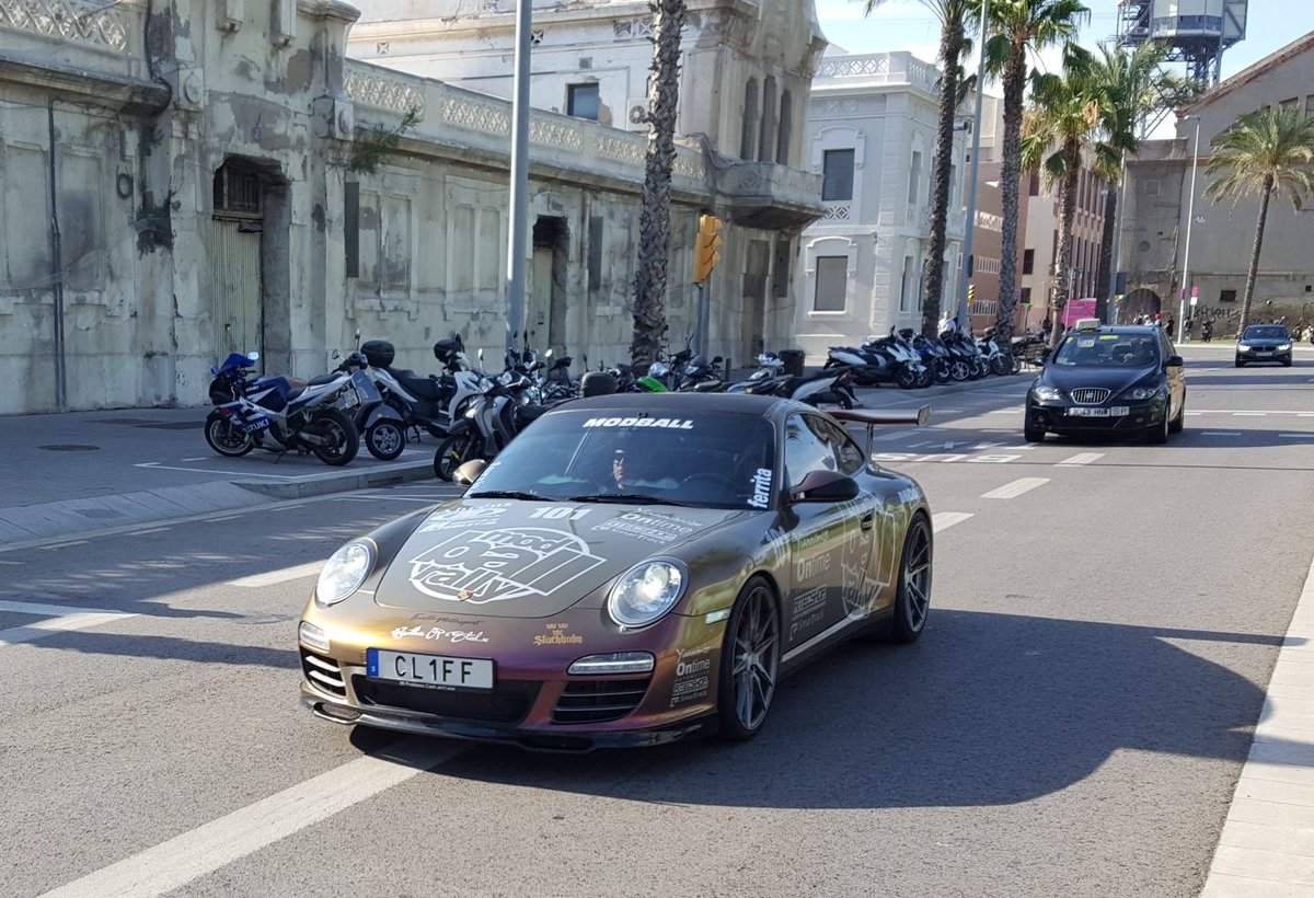 SiliconChip's tweet photo. #Barcelona #BCN #ModBall #ModBallRally #ModBallRally2016 #Speed #Race #Car #Motors #CarPorn #SuperCars #Porsche https://t.co/dV4yUEvHeH